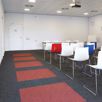 Ковровая плитка Tapibel Cobalt 42380 бордовая